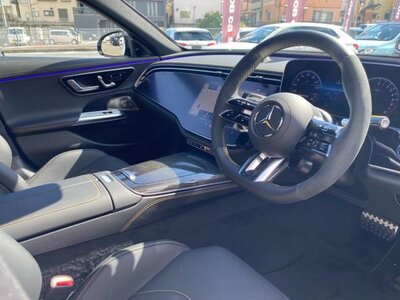 MERCEDES-BENZ E-CLASS WAGON AMG - 2