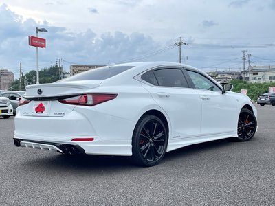 2022 Lexus ES — миниатюра 2
