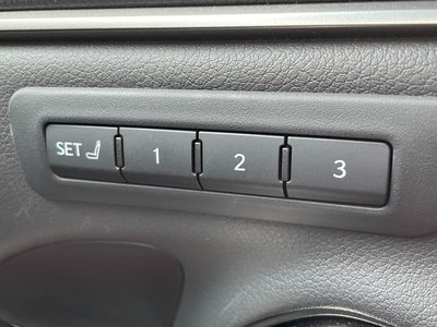 2022 Lexus ES — миниатюра 9