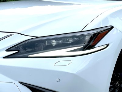 2022 Lexus ES — миниатюра 57