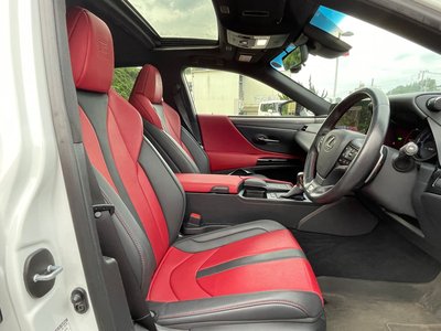 2022 Lexus ES — миниатюра 39