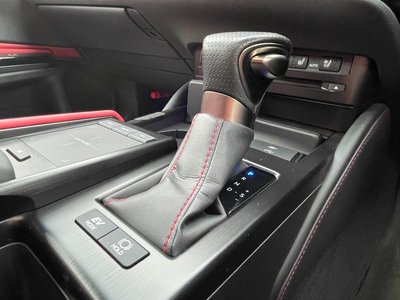 2022 Lexus ES — миниатюра 12