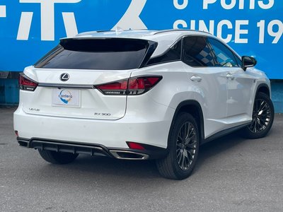 صورة 4 لـ 2022 Lexus RX