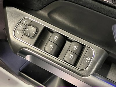 2025 Mercedes-BENZ GLB thumbnail 69