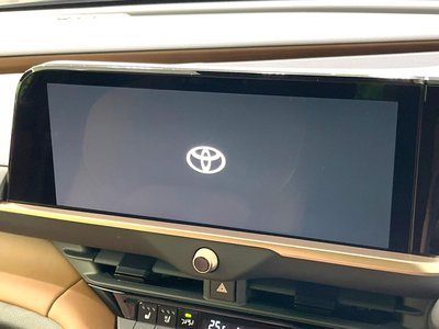 TOYOTA CROWN ESTATE - 3