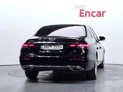 2020 Mercedes-BENZ E-CLASS 照片 4