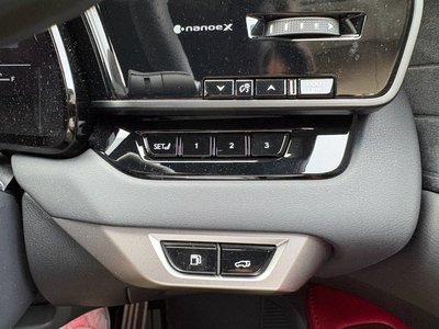 2025 Lexus RX — миниатюра 23