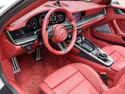 PORSCHE 911 - 4