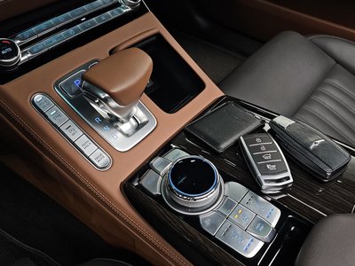 2019 Genesis G90 — миниатюра 12
