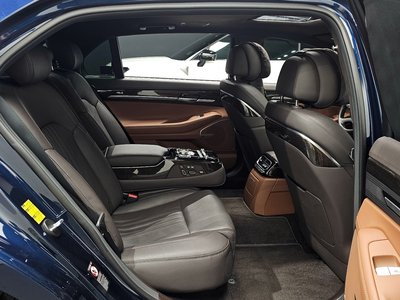 2019 Genesis G90 — миниатюра 30