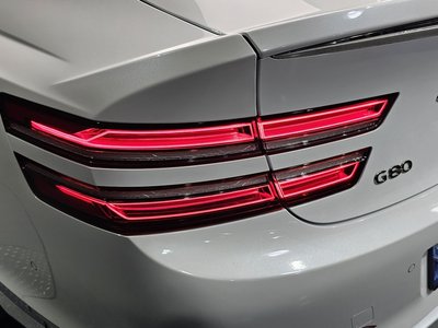 GENESIS G80 (RG3) - 10