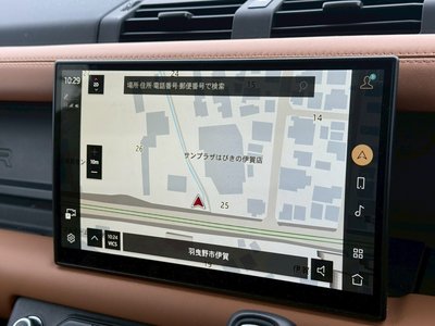 LAND ROVER DEFENDER - 7