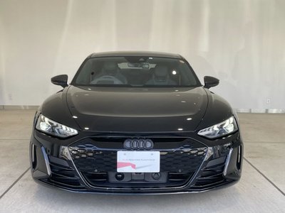 AUDI RS E-TRON GT - 2