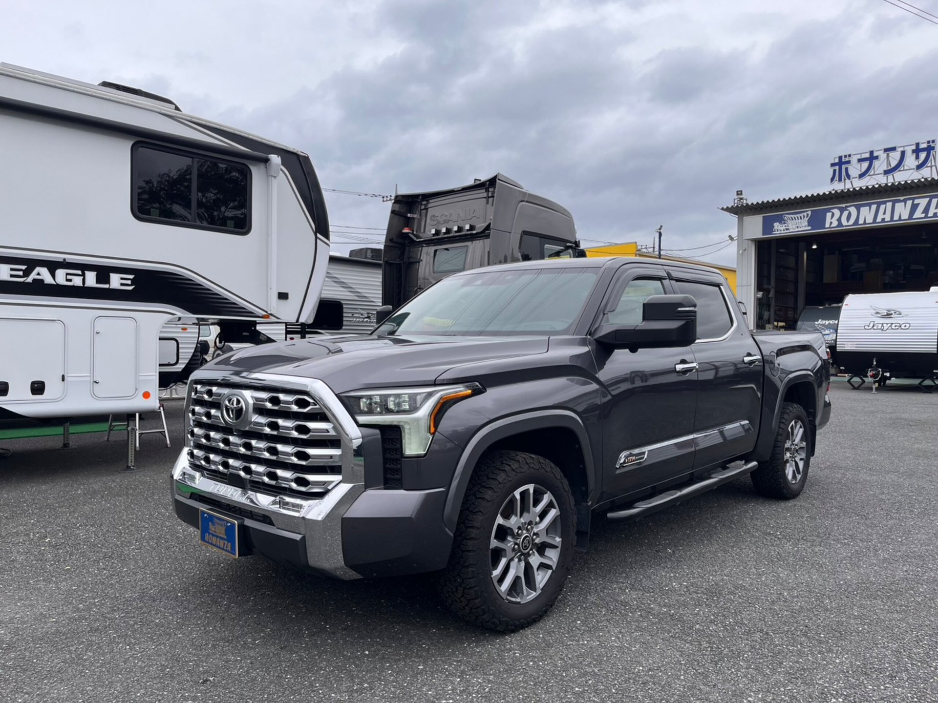 TOYOTA TUNDRA - View 1