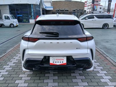 2023 Toyota CROWN SPORT photo 5