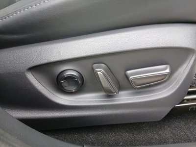 صورة مصغرة 13 لـ 2023 Toyota CROWN SPORT
