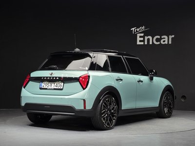 صورة 3 لـ 2025 MINI COOPER S