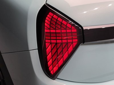 صورة 10 لـ 2025 MINI COOPER S