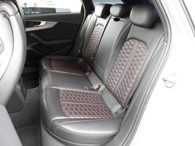 صورة مصغرة 44 لـ 2019 AUDI RS4 AVANT