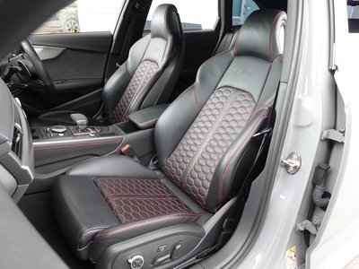 صورة مصغرة 41 لـ 2019 AUDI RS4 AVANT