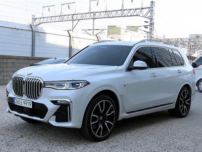 BMW X7 - 1