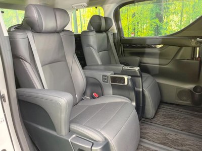 TOYOTA ALPHARD - 9