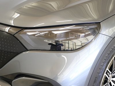 MERCEDES-BENZ EQE - 8