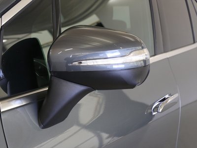 MERCEDES-BENZ EQE - 7