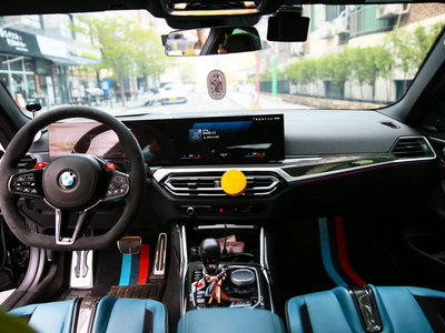 صورة 5 لـ 2023 BMW M4