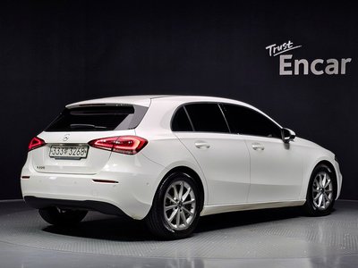 صورة 4 لـ 2019 Mercedes-BENZ A-CLASS