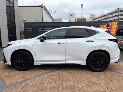 2022 Lexus NX — миниатюра 16