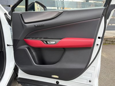 2022 Lexus NX — миниатюра 35