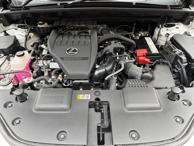 2022 Lexus NX — миниатюра 26
