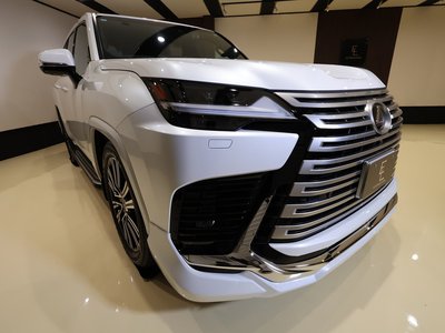 LEXUS LX - 10