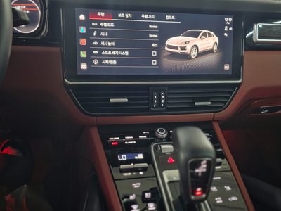 صورة 10 لـ 2023 Porsche CAYENNE