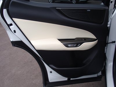 2024 Lexus NX — миниатюра 24