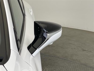 2023 Lexus IS — миниатюра 38