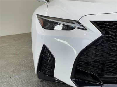 2023 Lexus IS — миниатюра 39