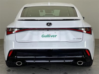 2023 Lexus IS — миниатюра 31