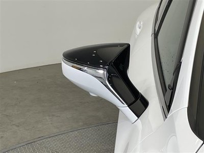 2023 Lexus IS — миниатюра 37