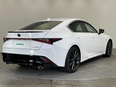 2023 Lexus IS — миниатюра 35