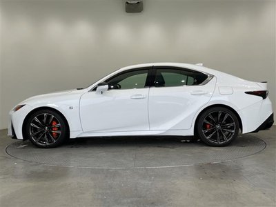 2023 Lexus IS — миниатюра 33