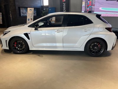 2025 Toyota GR COROLLA photo 5