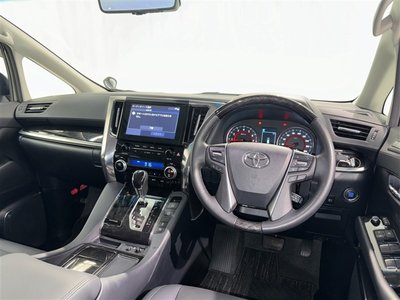 2023 Toyota ALPHARD — фото 9