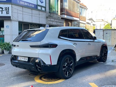 2023 BMW XM photo 5