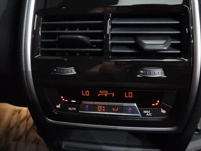 2023 BMW X5 — миниатюра 33
