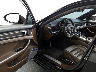 PORSCHE PANAMERA - 10