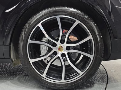 2021 Porsche CAYENNE 照片 8