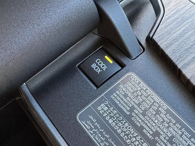 TOYOTA LAND CRUISER 300 - 6