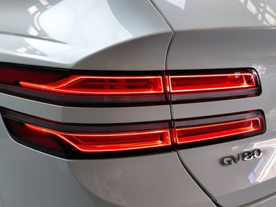 GENESIS GV80 - 10